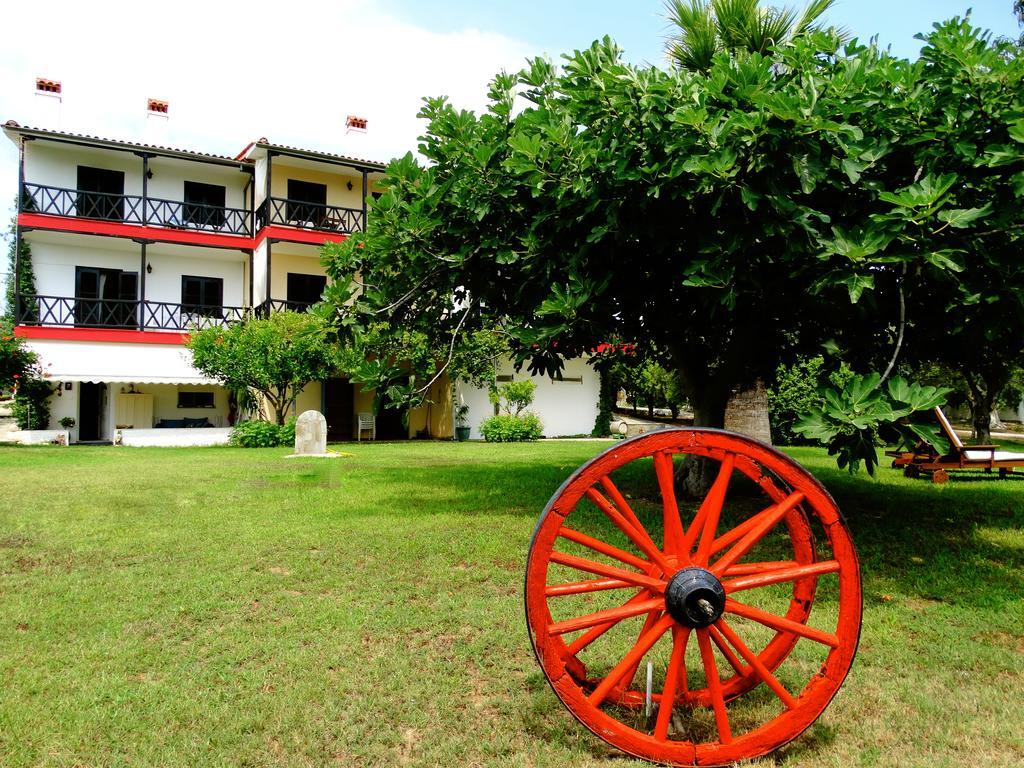 Apartments Karpetis A Green Paradise ซากูเดีย ภายนอก รูปภาพ