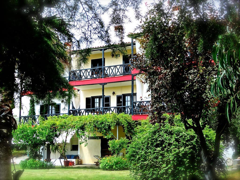 Apartments Karpetis A Green Paradise ซากูเดีย ภายนอก รูปภาพ