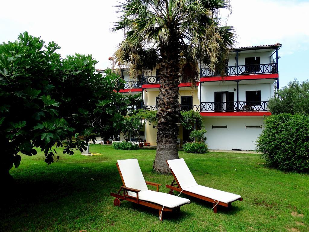 Apartments Karpetis A Green Paradise ซากูเดีย ห้อง รูปภาพ