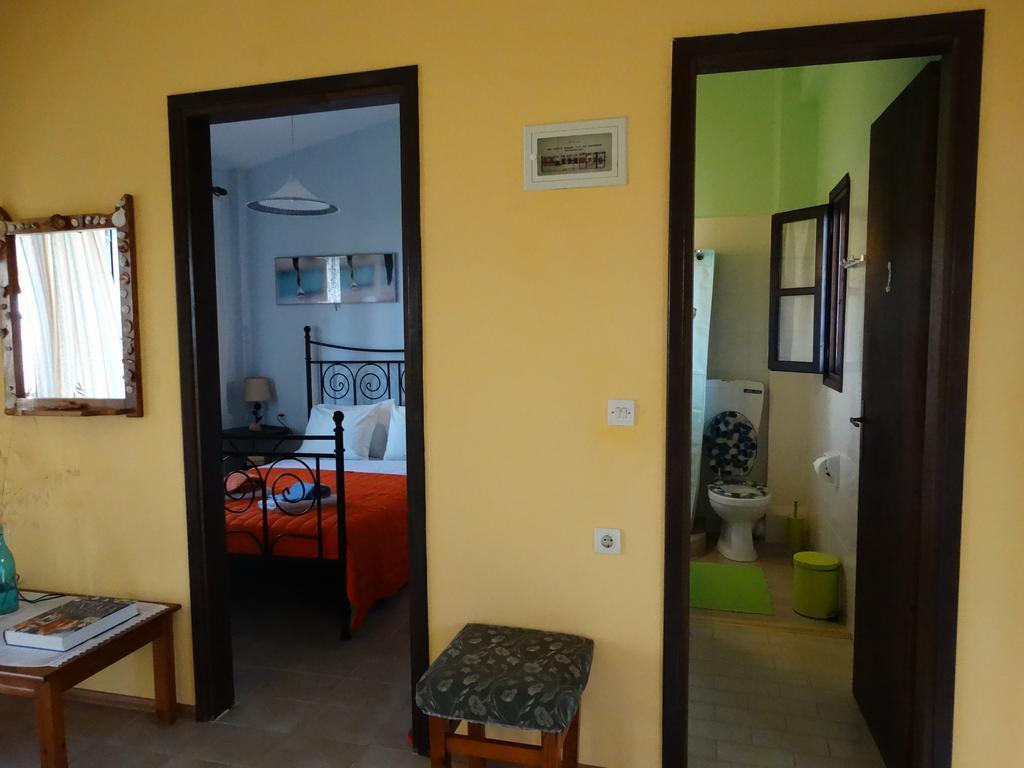 Apartments Karpetis A Green Paradise ซากูเดีย ภายนอก รูปภาพ